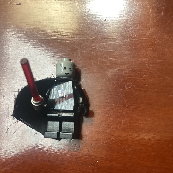 LEGO Star Wars Darth Vader with Light-Up Lightsaber Set 7263 VERY OLD AND RARE - Picture 3 of 3